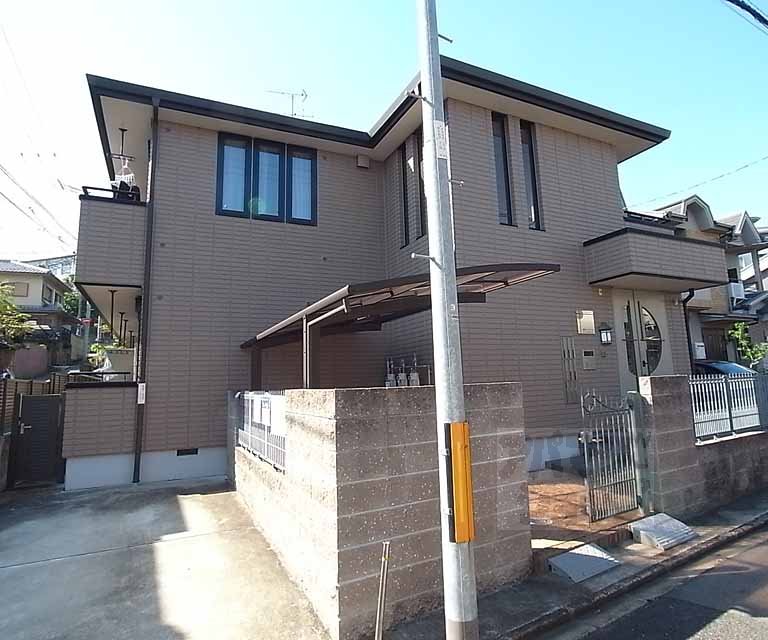 建物外観　佛教大学周辺のお部屋探しはアパマンショップ北大路店まで！