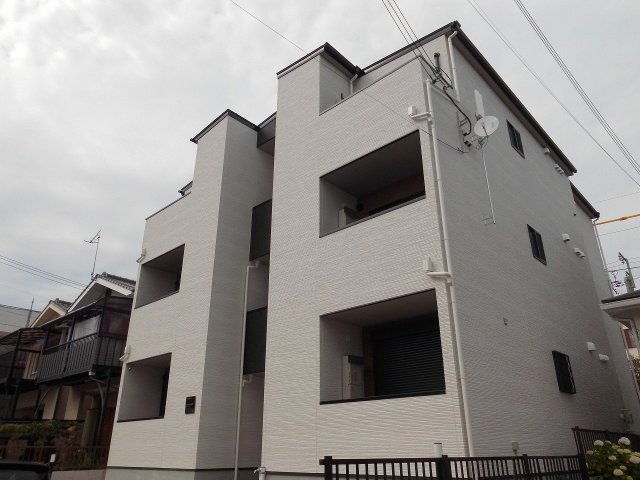 CRASTINE魚住町の外観写真