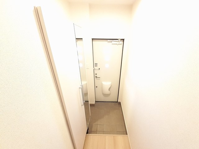 シャン ド フルールIIの玄関写真