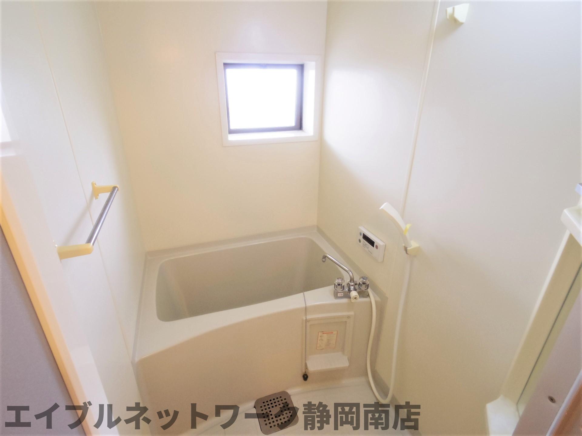 バス・シャワールーム　きれいなお風呂です
