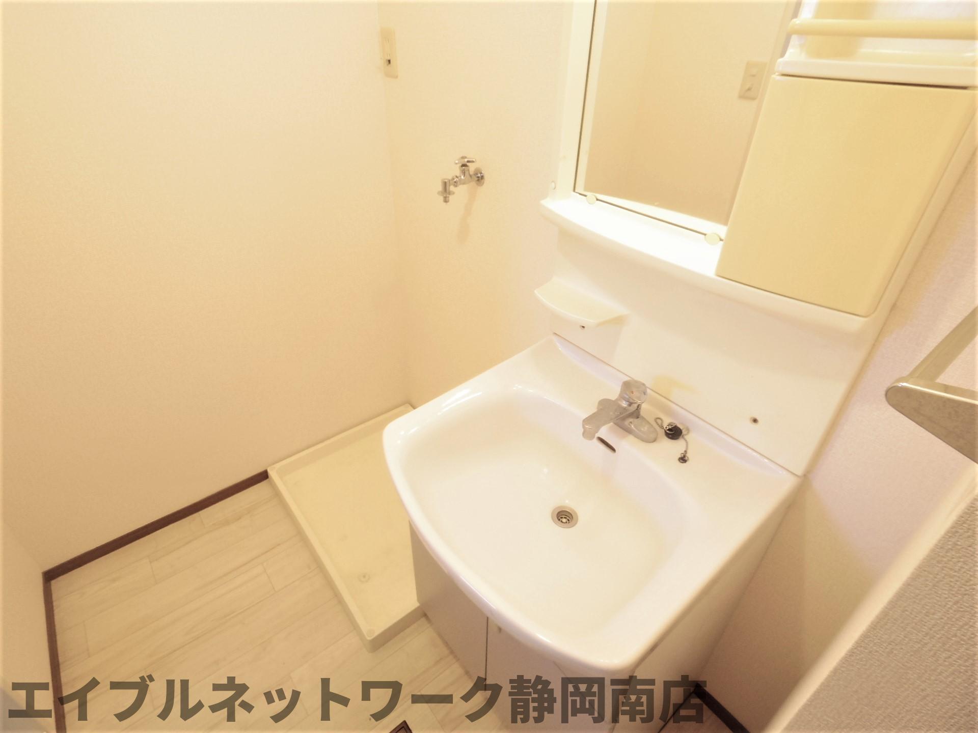 洗面設備　忙しい朝には欠かせない洗面所です