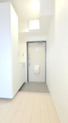 マンション雅叙苑 1号棟の玄関写真