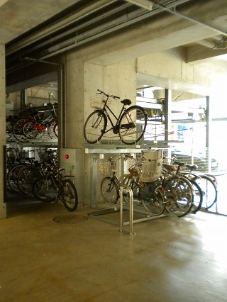 駐車場　駐輪場