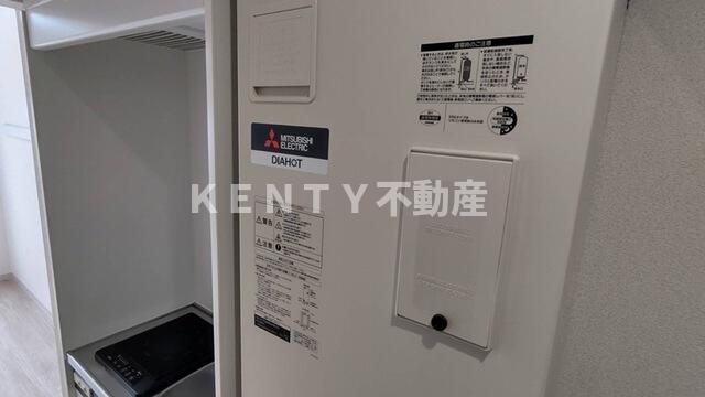 その他設備　電気温水器