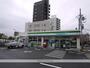 コンビニ　ファミリーマート（コンビニ）まで423m