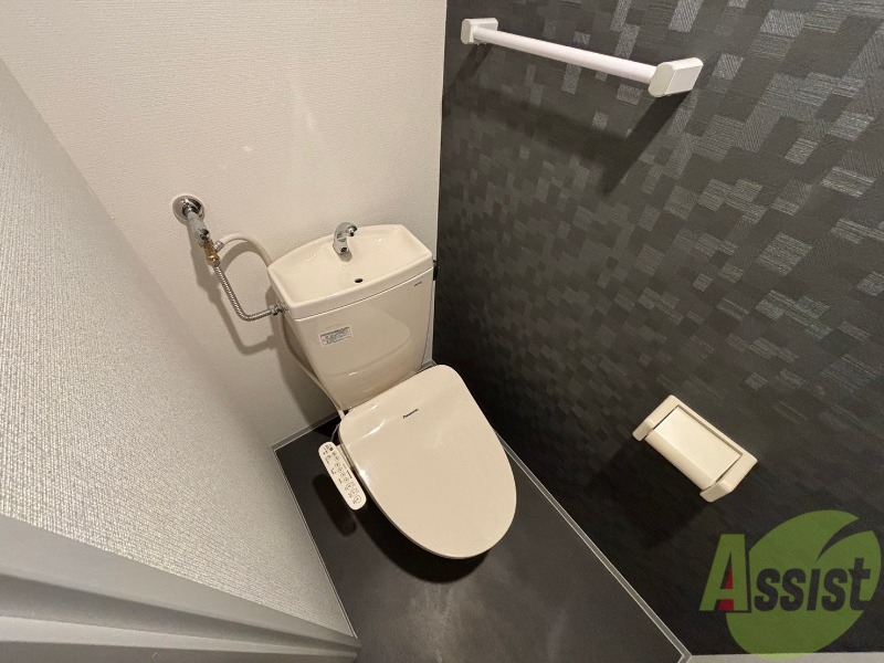 トイレ　こちらはトイレです。清潔感があり、安心して使用できます。