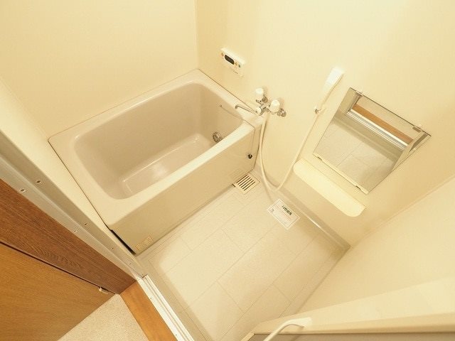 バス・シャワールーム　※別号室の写真です。