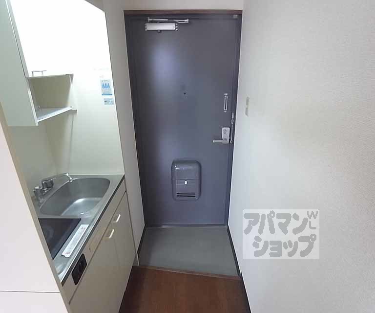 エムズ太秦の玄関写真