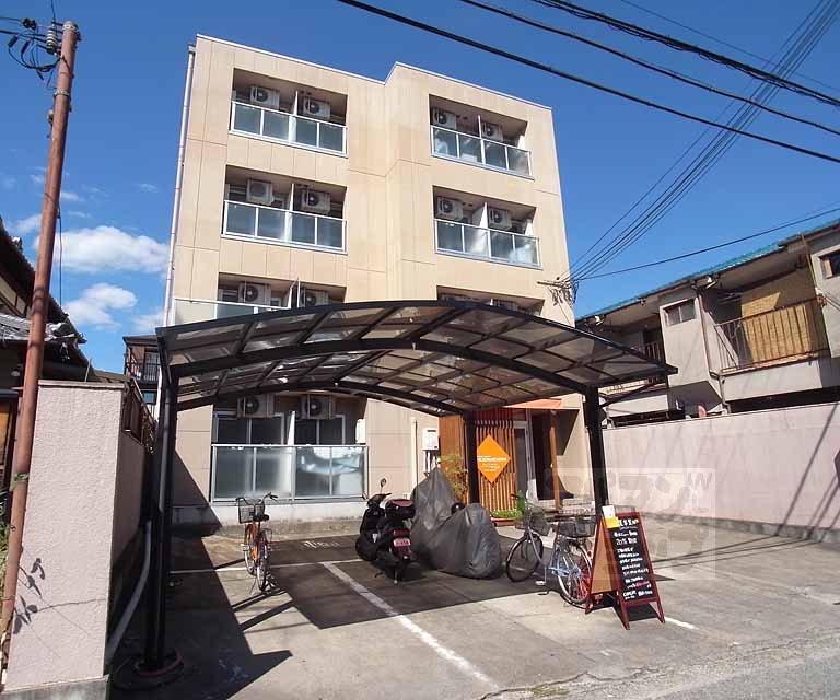 エムズ太秦の外観写真