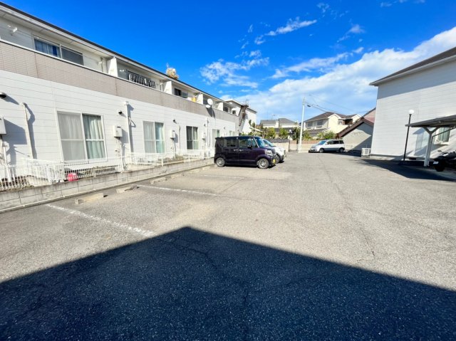 駐車場　駐車場完備です