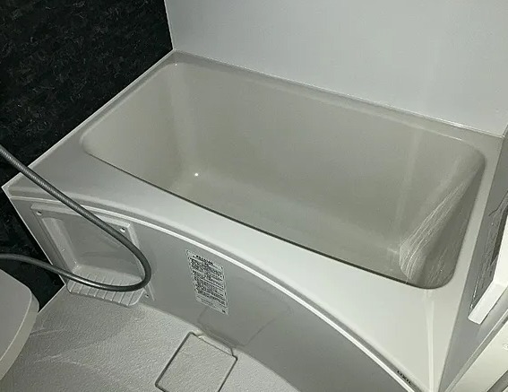 バス・シャワールーム　同建物別号室