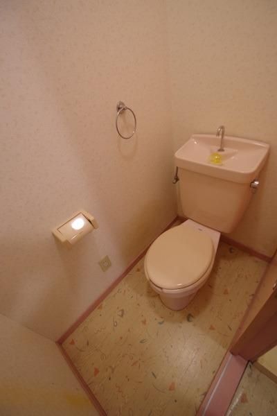 トイレ　別部屋参考写真