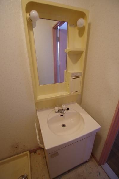 洗面設備　別部屋参考写真