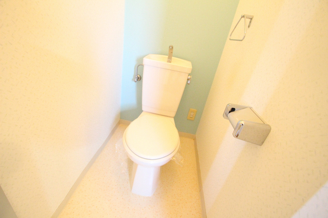 トイレ　バス・トイレはしっかり別となってます