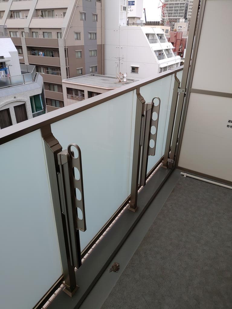 バルコニー　北向き。夏場は比較的涼しく過ごせます。