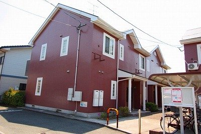 建物外観　落ち着いた雰囲気の外観です