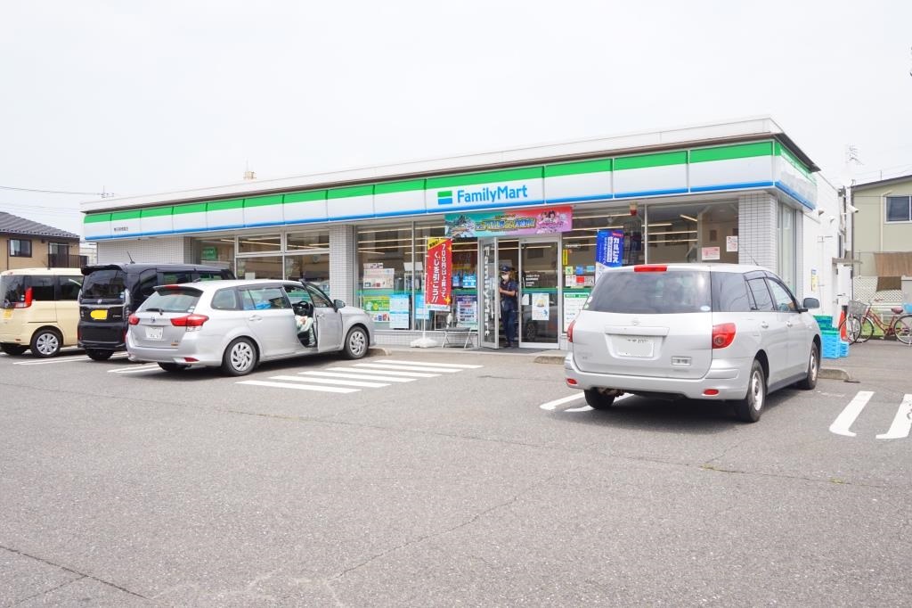コンビニ　ファミリーマート 春日部増富店（コンビニ）まで579m