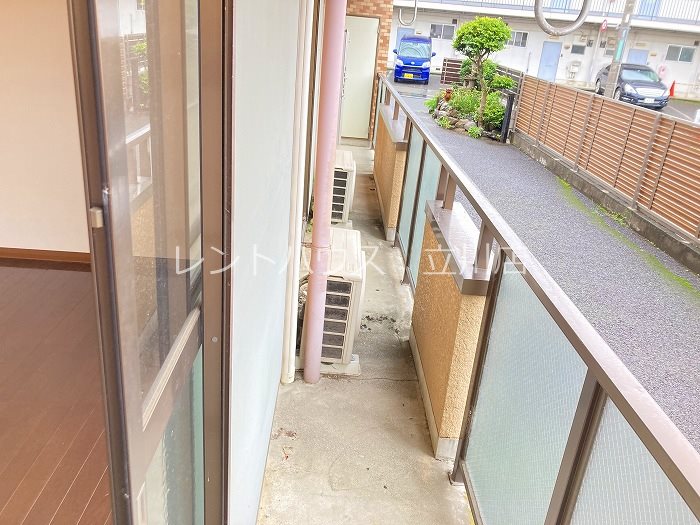 ＪＲ中央線 日野駅 徒歩10分 3階建 築36年の内装写真