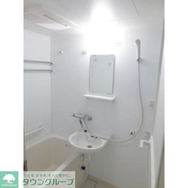 バス・シャワールーム　※写真は同タイプ住戸です。