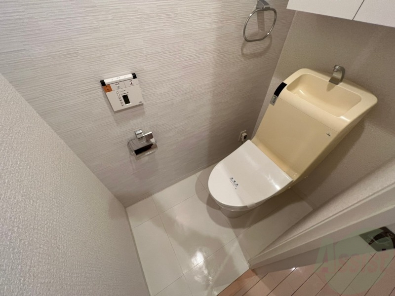 トイレ　こちらはトイレです。清潔感があり、安心して使用できます。