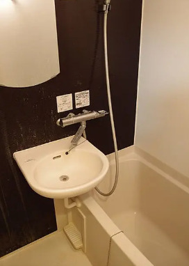 バス・シャワールーム　別部屋の画像を使用しております。
