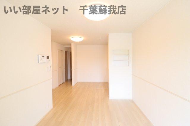 居室・リビング　同じ建物の別のお部屋の写真になります！↓