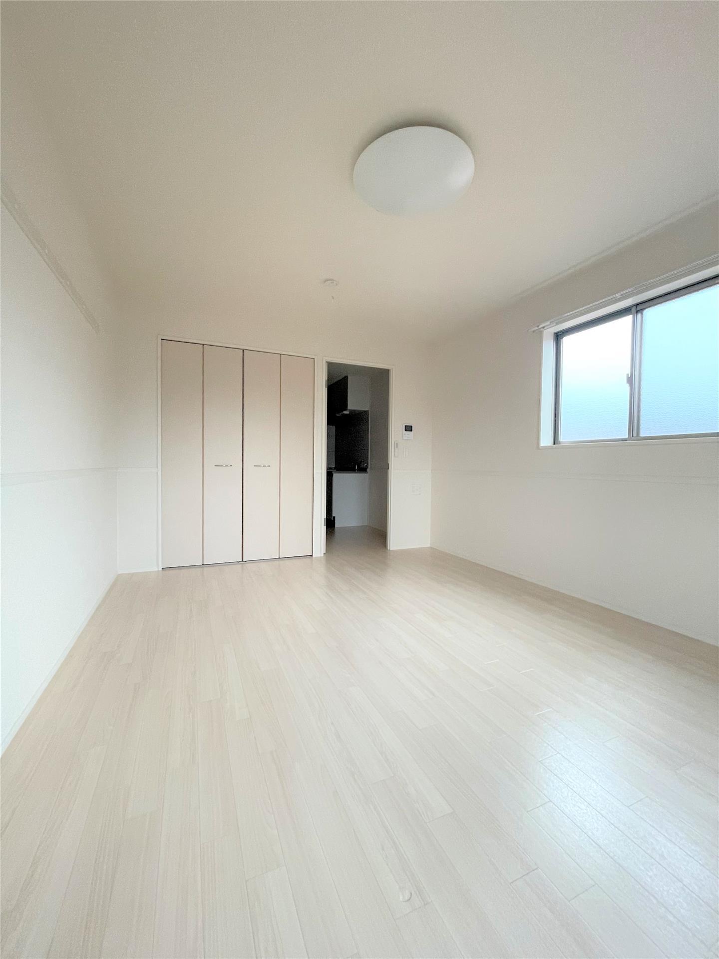 Crecia Mの内装写真
