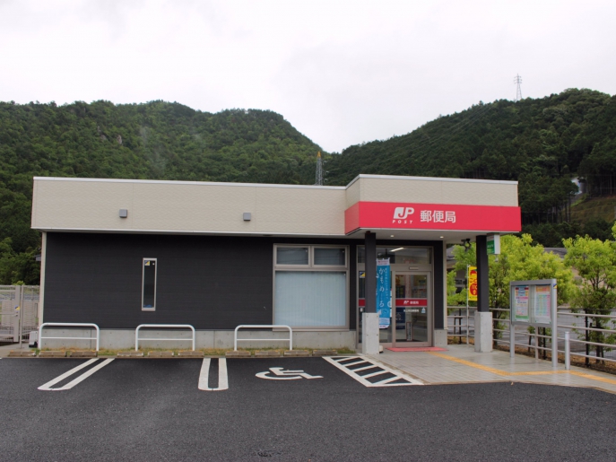 郵便局　氷上市辺郵便局（郵便局）まで2816m