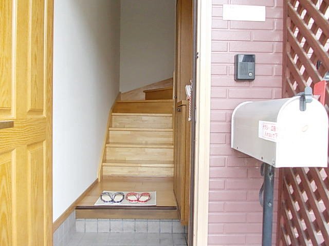 玄関　実際のご見学いかがでしょうか？お気軽にお問い合わせください！