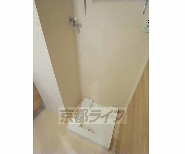 その他設備　室内に洗濯機置けます。