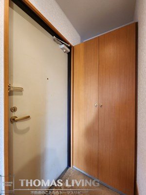 玄関　別号室の参考写真になります。