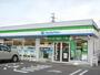 コンビニ　ファミリーマート（コンビニ）まで250m