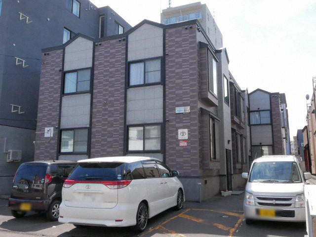 建物外観　敷金・礼金不要で契約可能な物件です☆