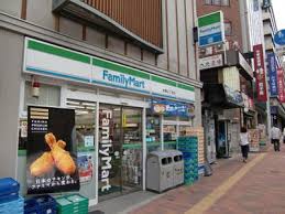 コンビニ　ファミリーマート東大正門前店（コンビニ）まで274m