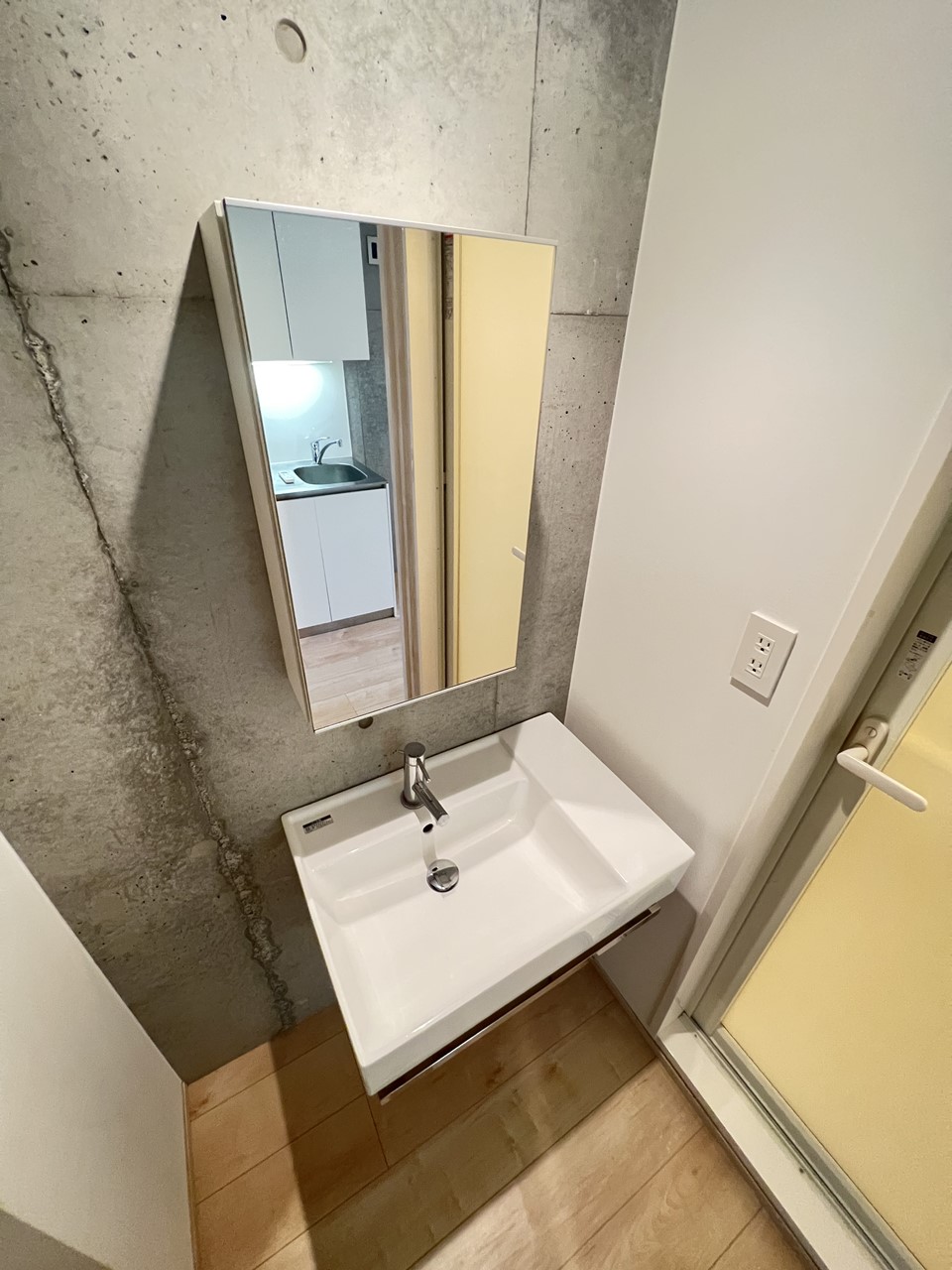 洗面設備　※同物件、別部屋になります。