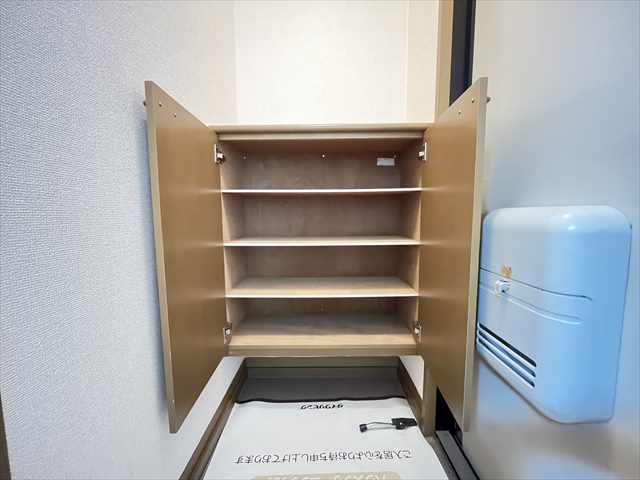 玄関　シューズボックス