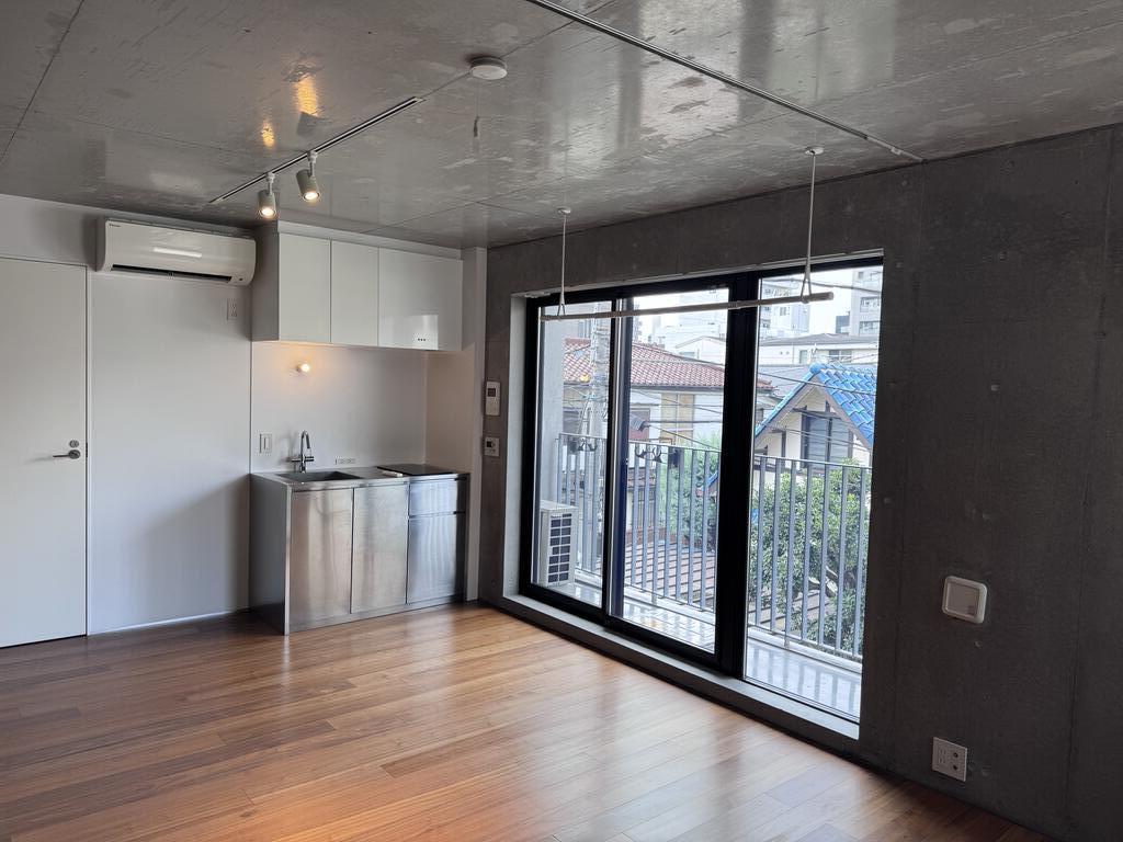 居室・リビング　※現状と異なる場合がございます