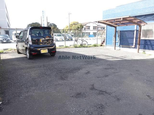 【市原市姉崎のアパートの駐車場】