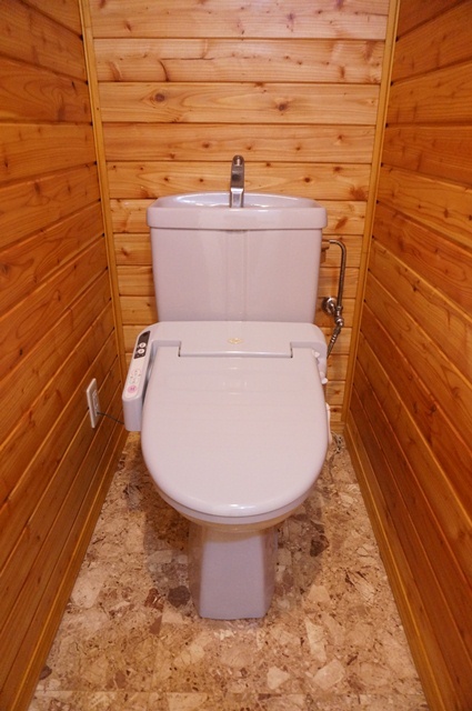 トイレ　図面と現状に相違がある場合には現状を優先