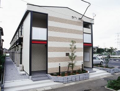 鶴ヶ島市新町のアパートの建物外観