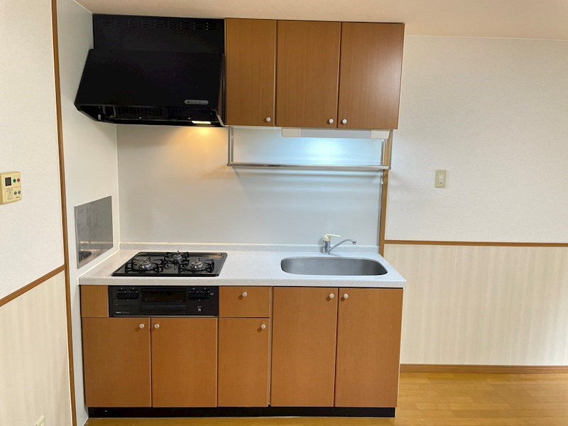 キッチン　3口ガスコンロ付き