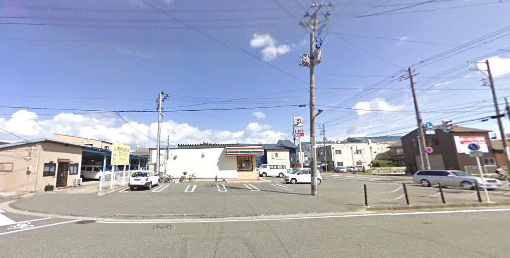 コンビニ　セブンイレブン新潟入船店（コンビニ）まで583m