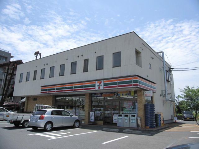 コンビニ　セブンイレブン（コンビニ）まで1100m