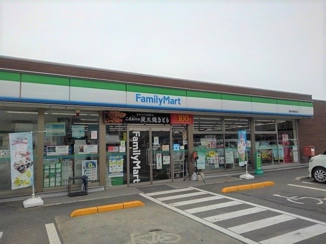 コンビニ　ファミリーマート観音寺高屋町店（コンビニ）まで1100m