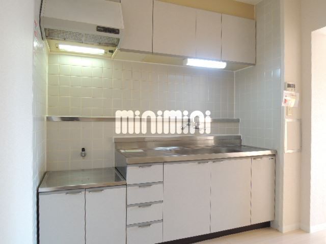 キッチン　ガスコンロ設置可能。