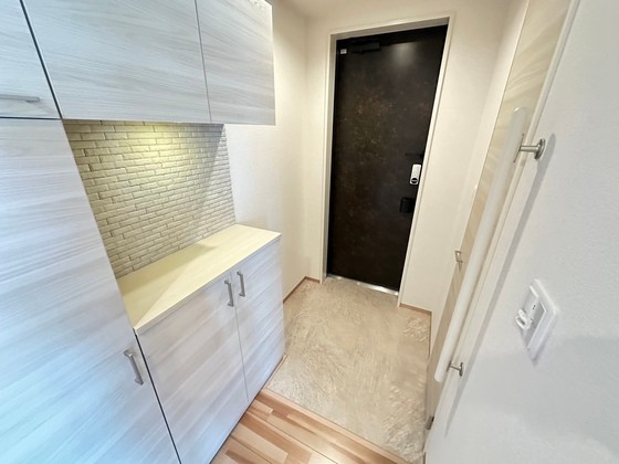 玄関　※別部屋の写真です