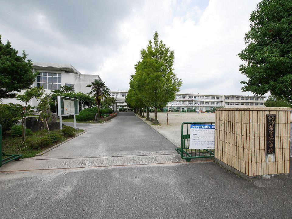 小学校　諸富北小学校（小学校）まで1930m