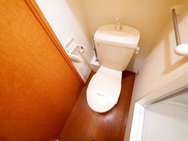 【奈良市二条大路南のマンションのトイレ】