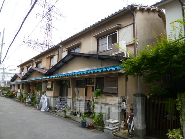 西田貸家の建物外観