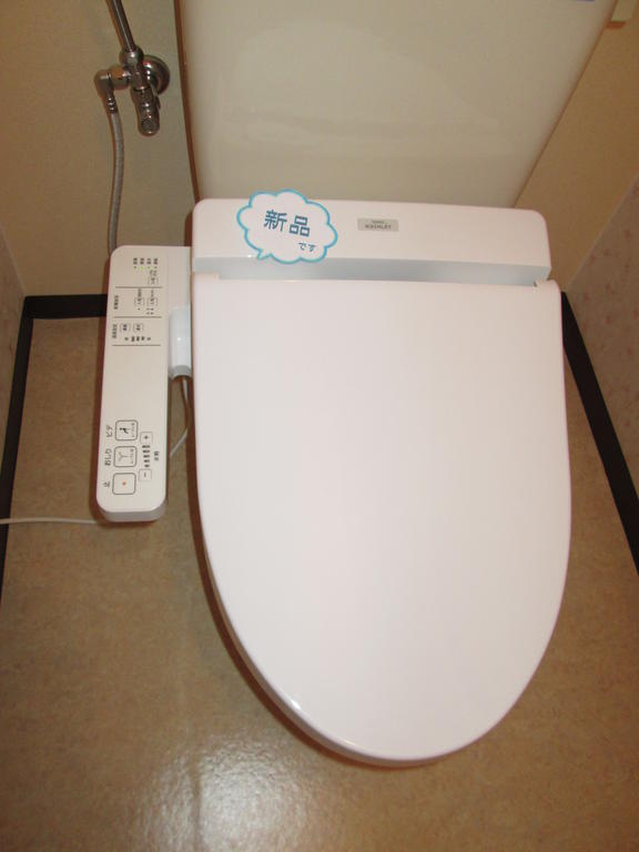 山陽電鉄本線 尾上の松駅 徒歩5分 4階建 築31年のトイレ写真